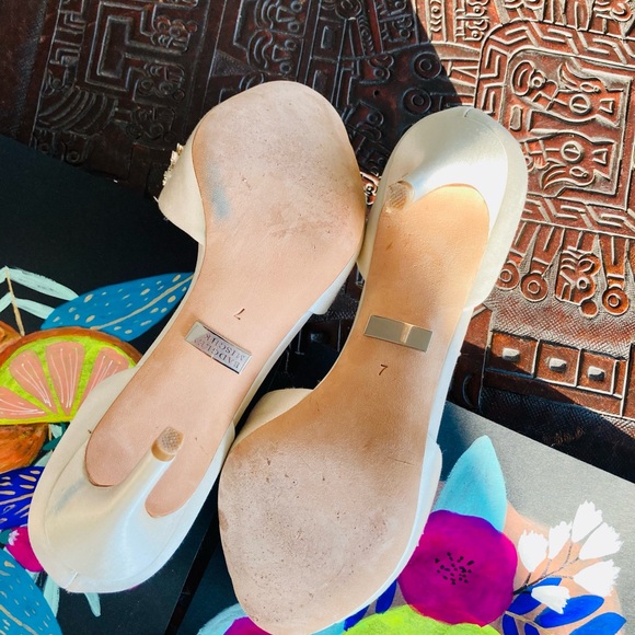 Badgley Mischka Embellished Stiletto S7 - Picture 5 of 8